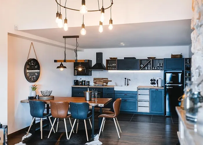 Esty Apartment